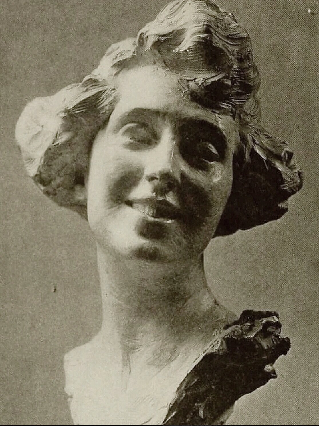 素描写生素材|好看的女性雕塑(精选5张)