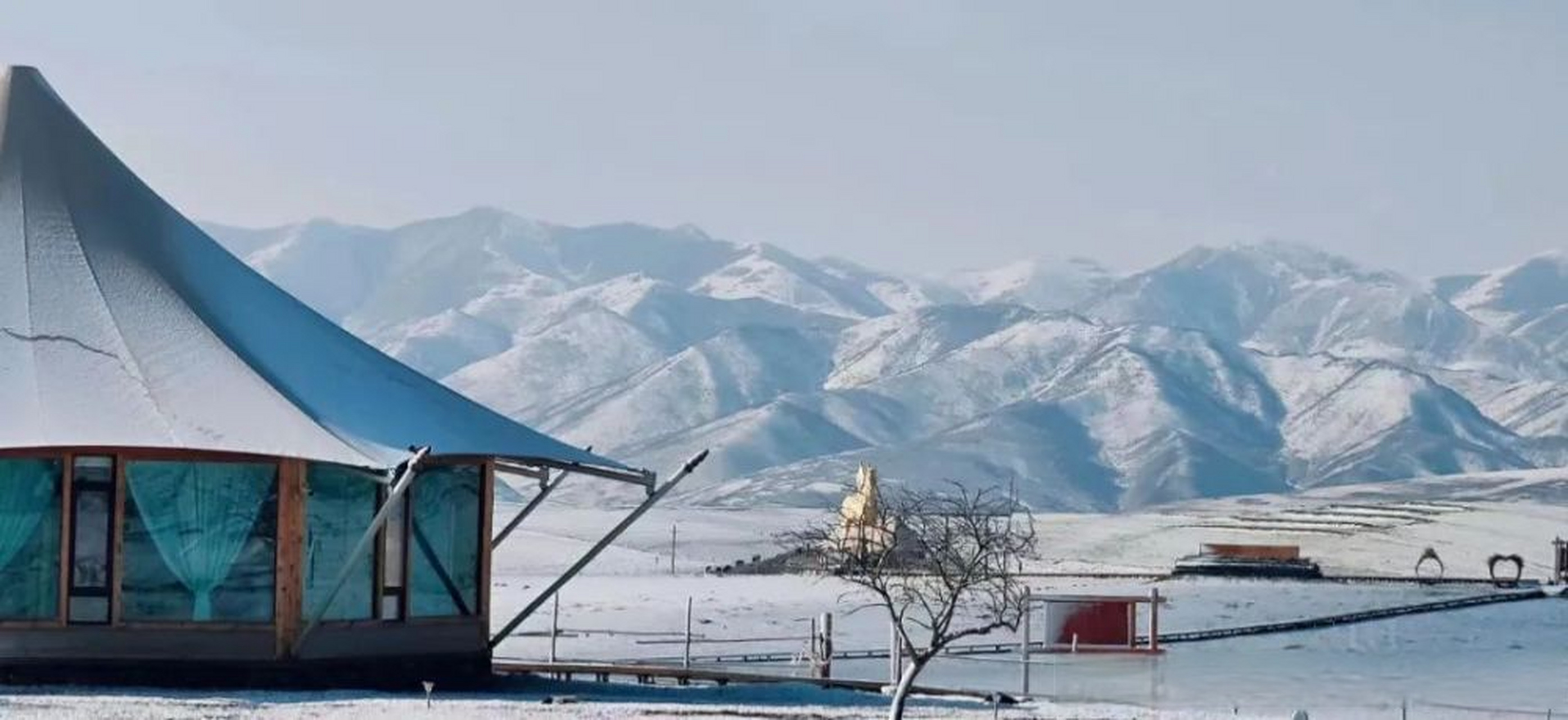 陇上美景【走进夏"雪"的阿米贡洪 初夏的五月,本是艳阳高照,骄阳