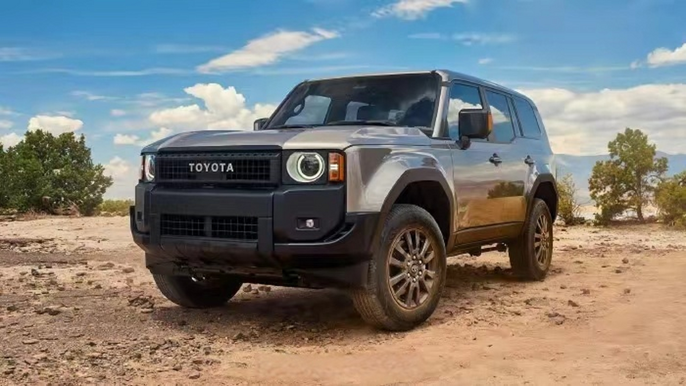 新一代普拉达,其实就是大号fj. #百家车坛