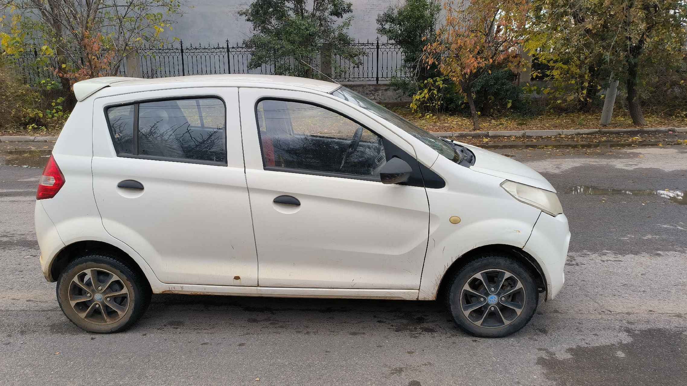 迈迪锂电动汽车,老年代步车.