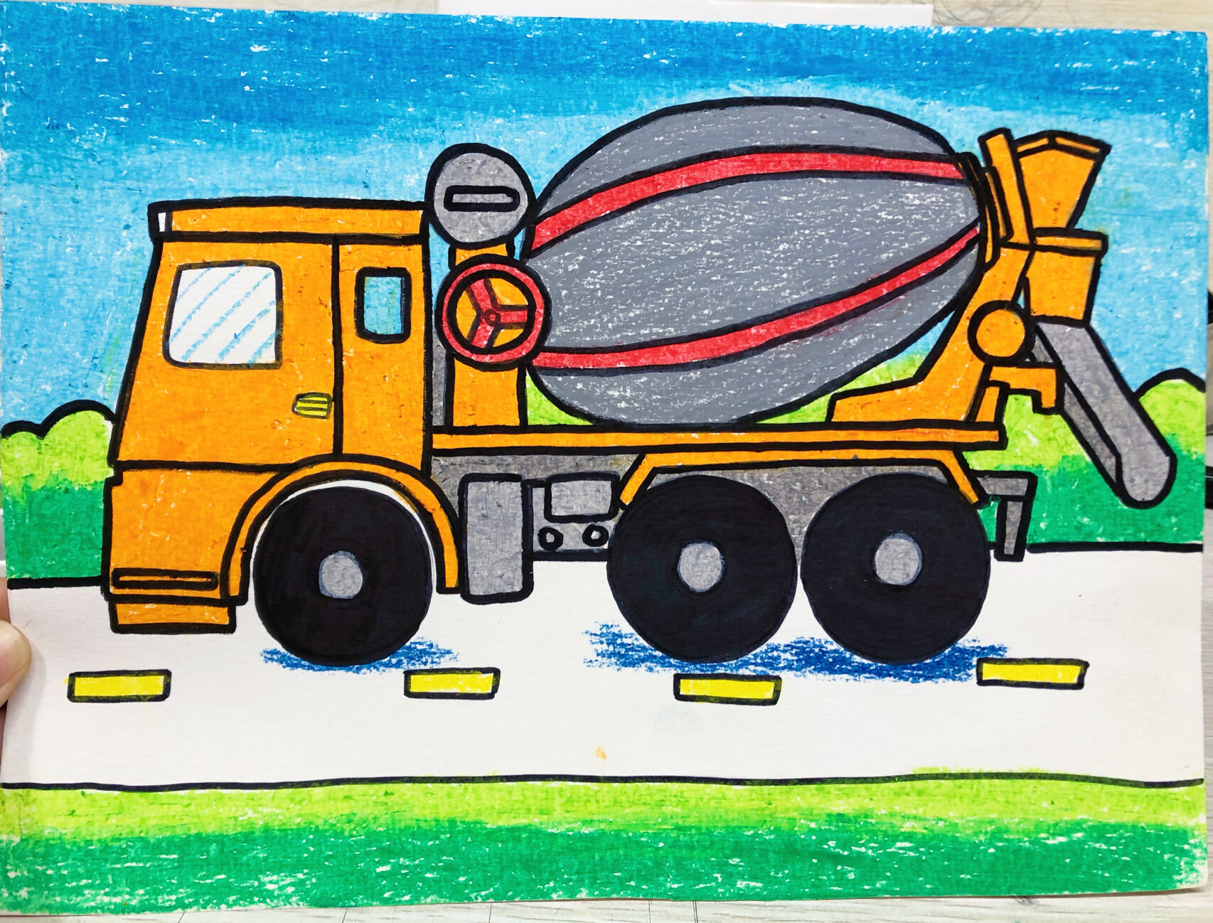 儿子超级喜欢的搅拌车(附线稿)