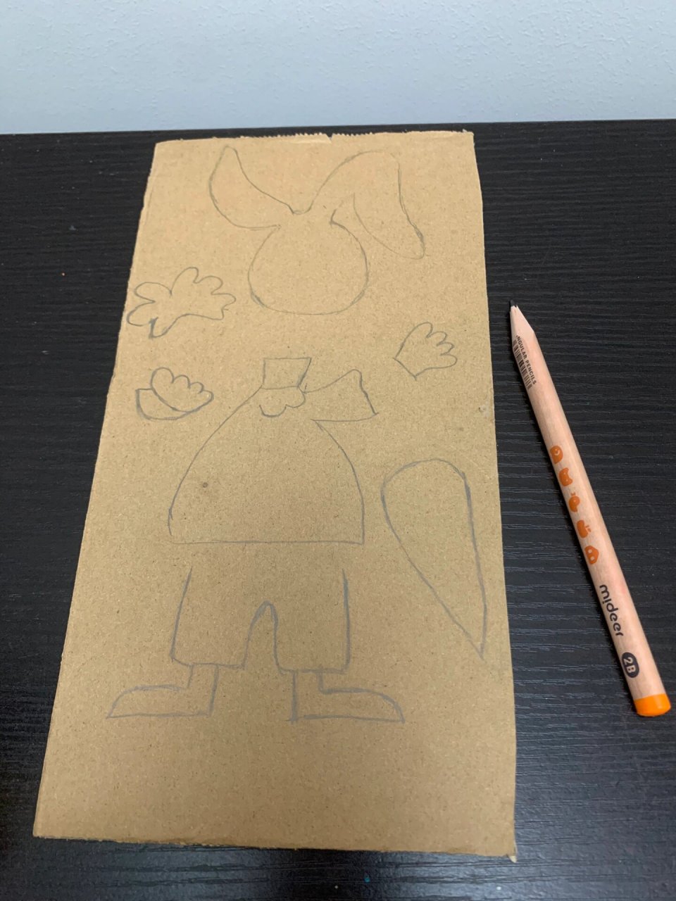 快递纸箱不要丢,变废为宝diy纸皮画92小兔子 家里经常会有快递纸箱