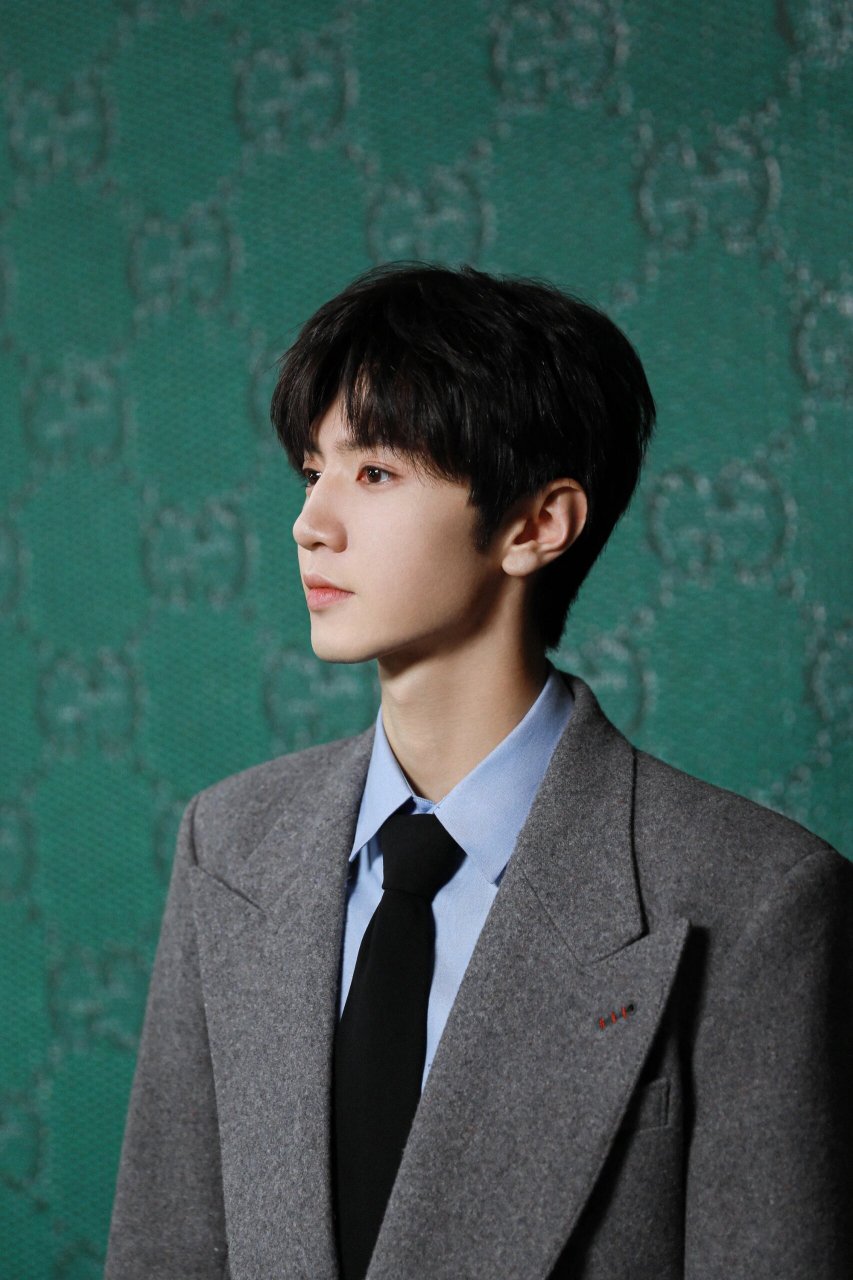陈哲远壁纸 #陈哲远# #陈哲远好帅# #向全世界安利陈哲远# #宝藏男孩