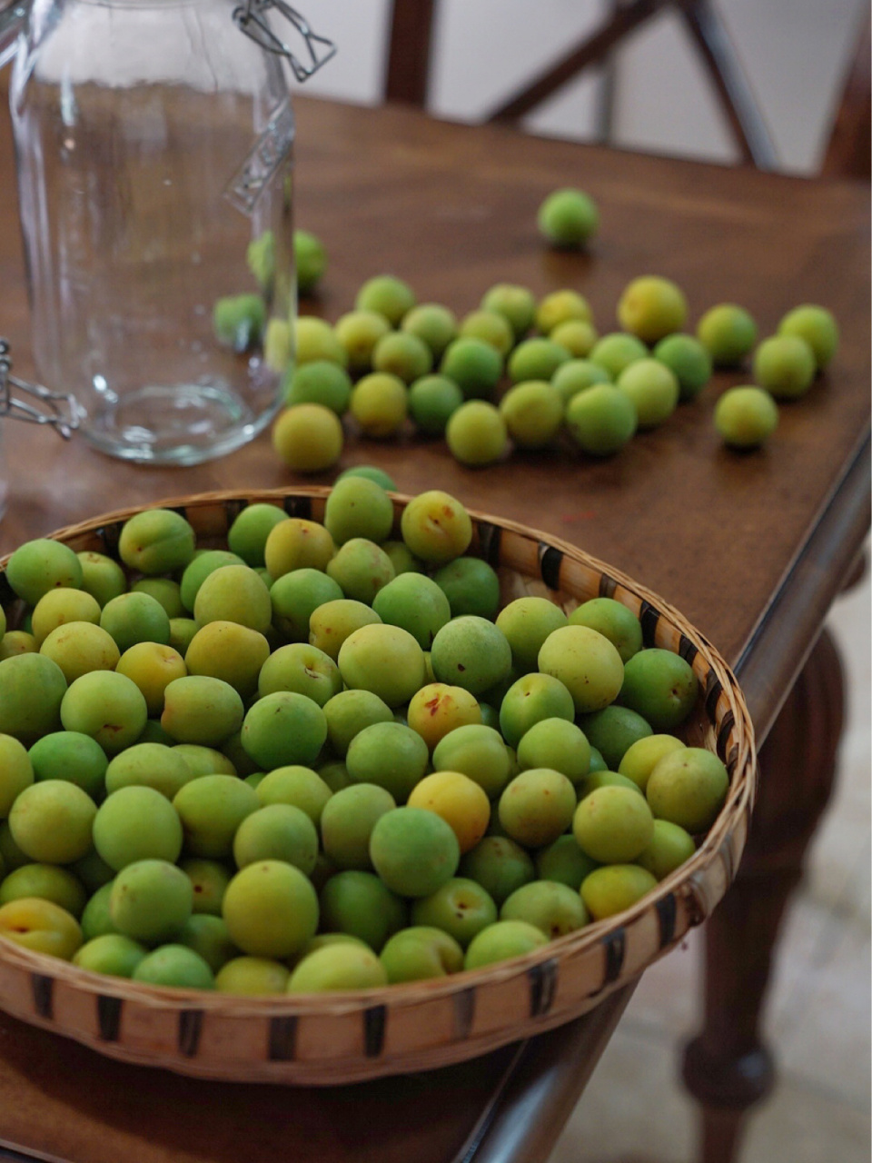 咸梅子 梅子酒 梅子露 三种靠谱做法教程 99去年也是六月,做了梅子