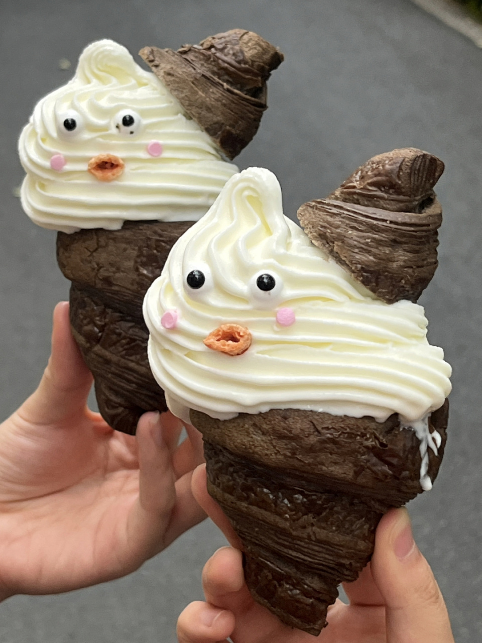 可颂冰淇淋!丑萌丑萌的! 啊啊啊啊啊太可爱啦!