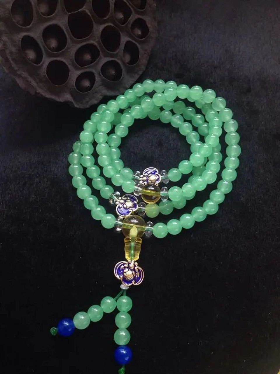 东陵玉的功效/寓意/佩戴78 98东陵玉,学名砂金石,因为它在印度的