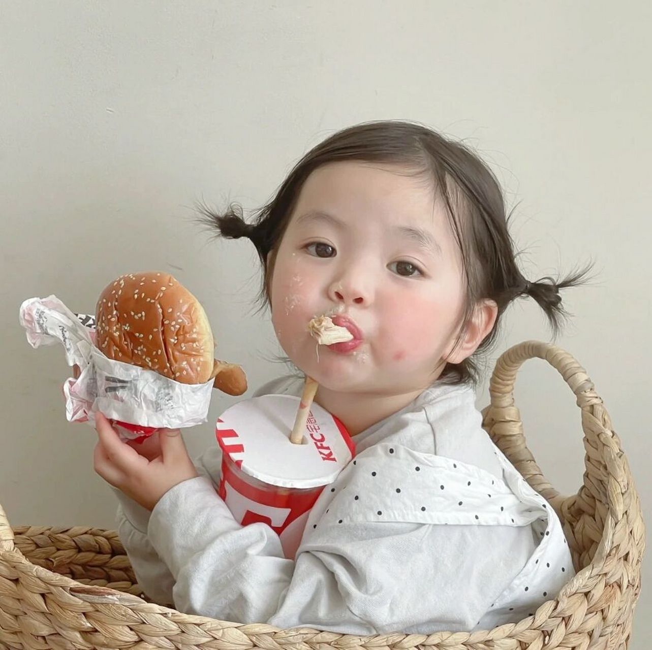 kfc吃货头像929593 好香啊啊啊98 94 图为自截自调,禁二传