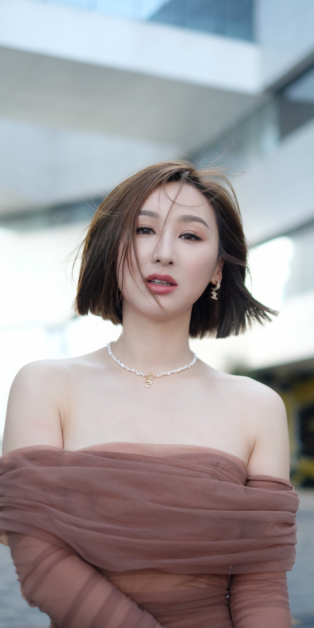 高海宁短发美背柔美写真壁纸