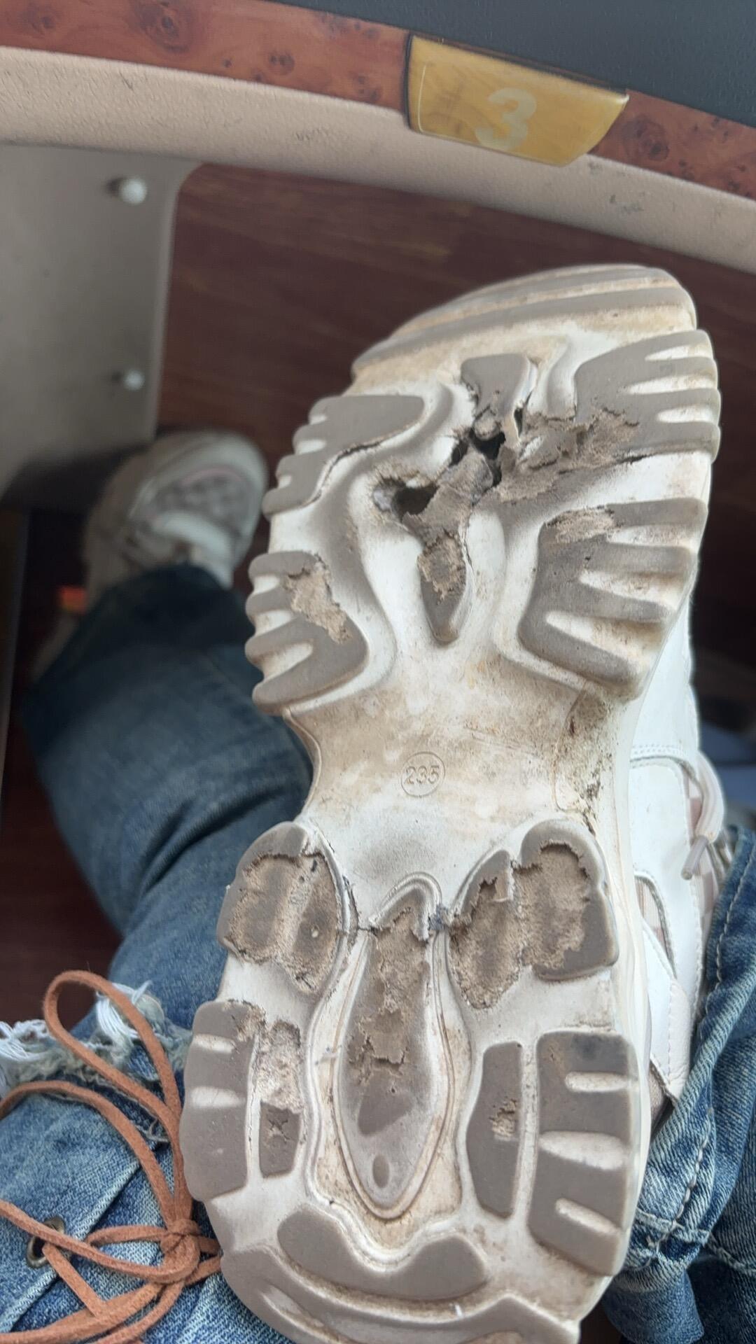 姐妹们,达芙妮老爹鞋真的达咩!