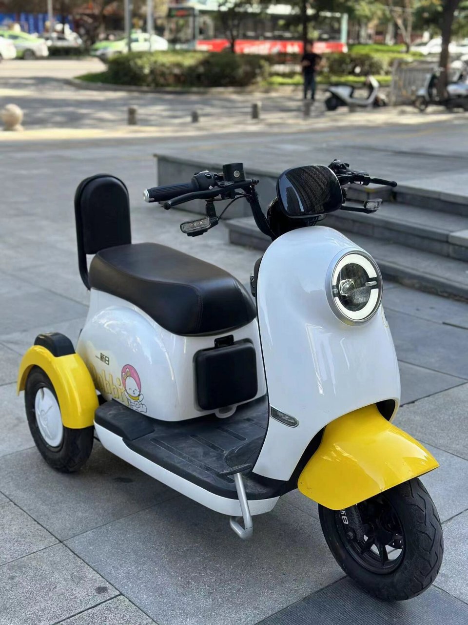 小刀q5电动三轮车 6022安电池,满电续航60公里,车子23年8月购买,整车