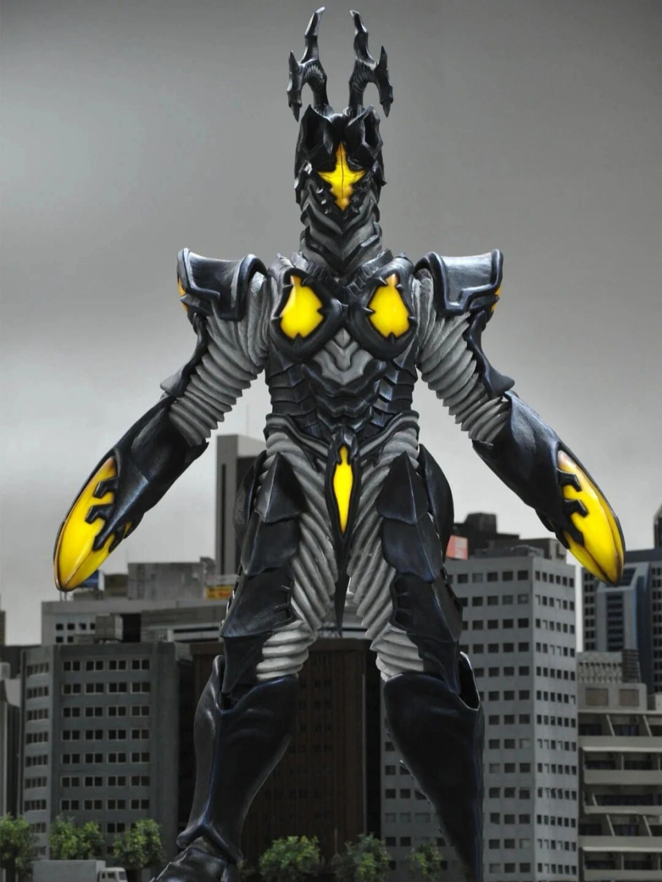 绘画赛迦奥特曼宇宙恐龙芝顿 激动