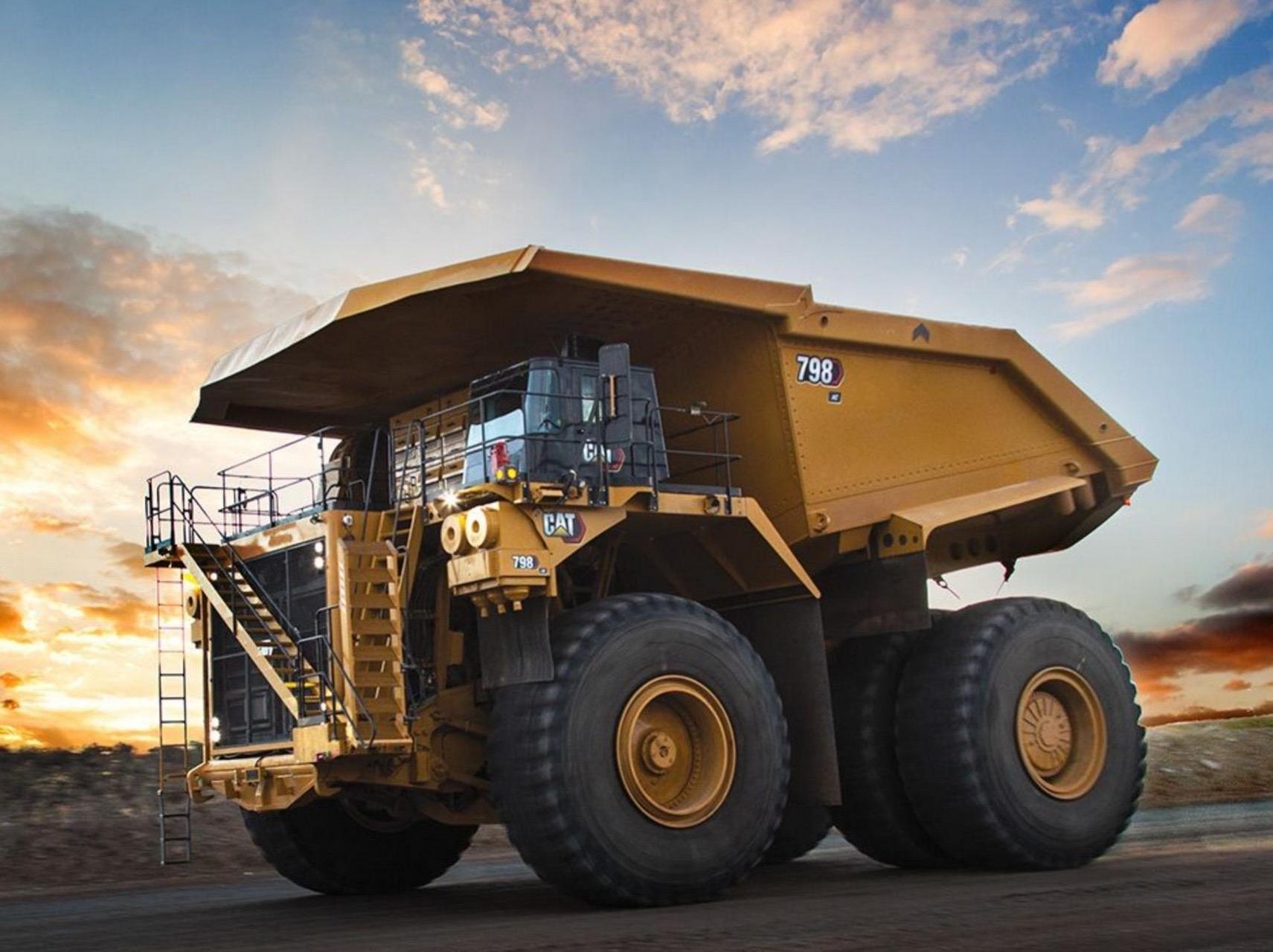 卡特彼勒矿用卡车798ac.