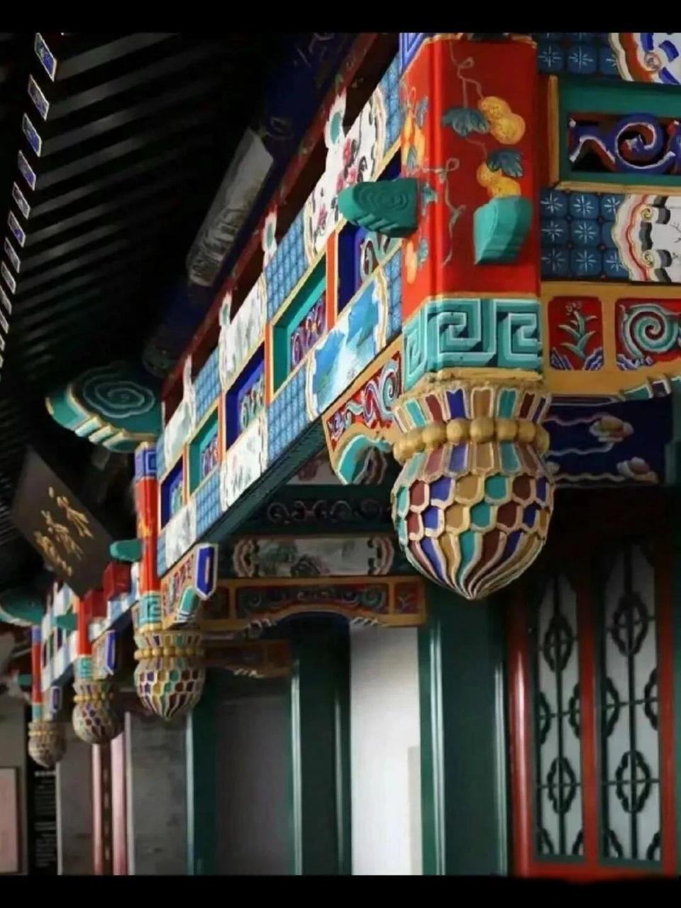 中国古建之美|垂花门 垂花门,也称二道门或二门,是古代中国民居建筑