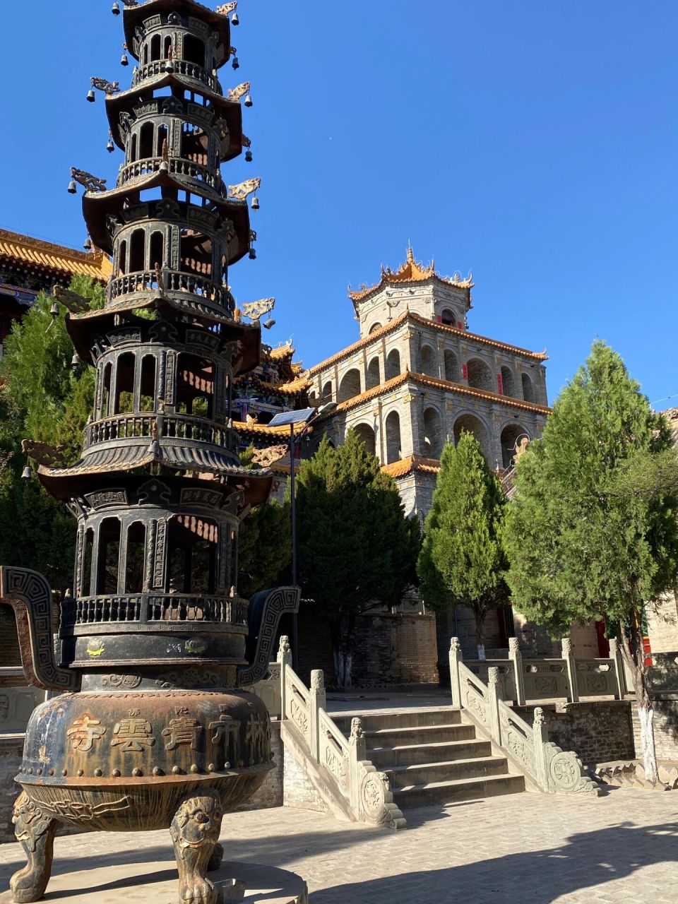 人少又出片的地方～  五一人太多就在家门口的青云寺庙浅浅感受一下