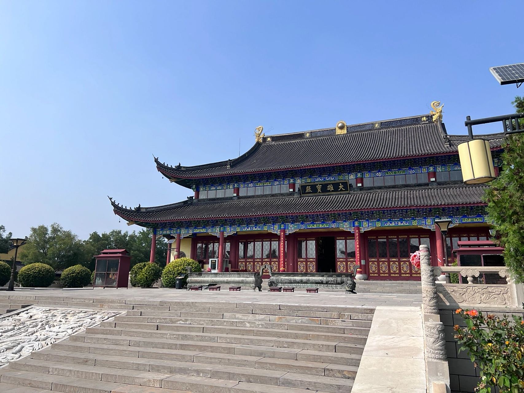 东五台寺·天津静海 据说建于洪武年间的寺庙,大雄宝殿里面相当震撼