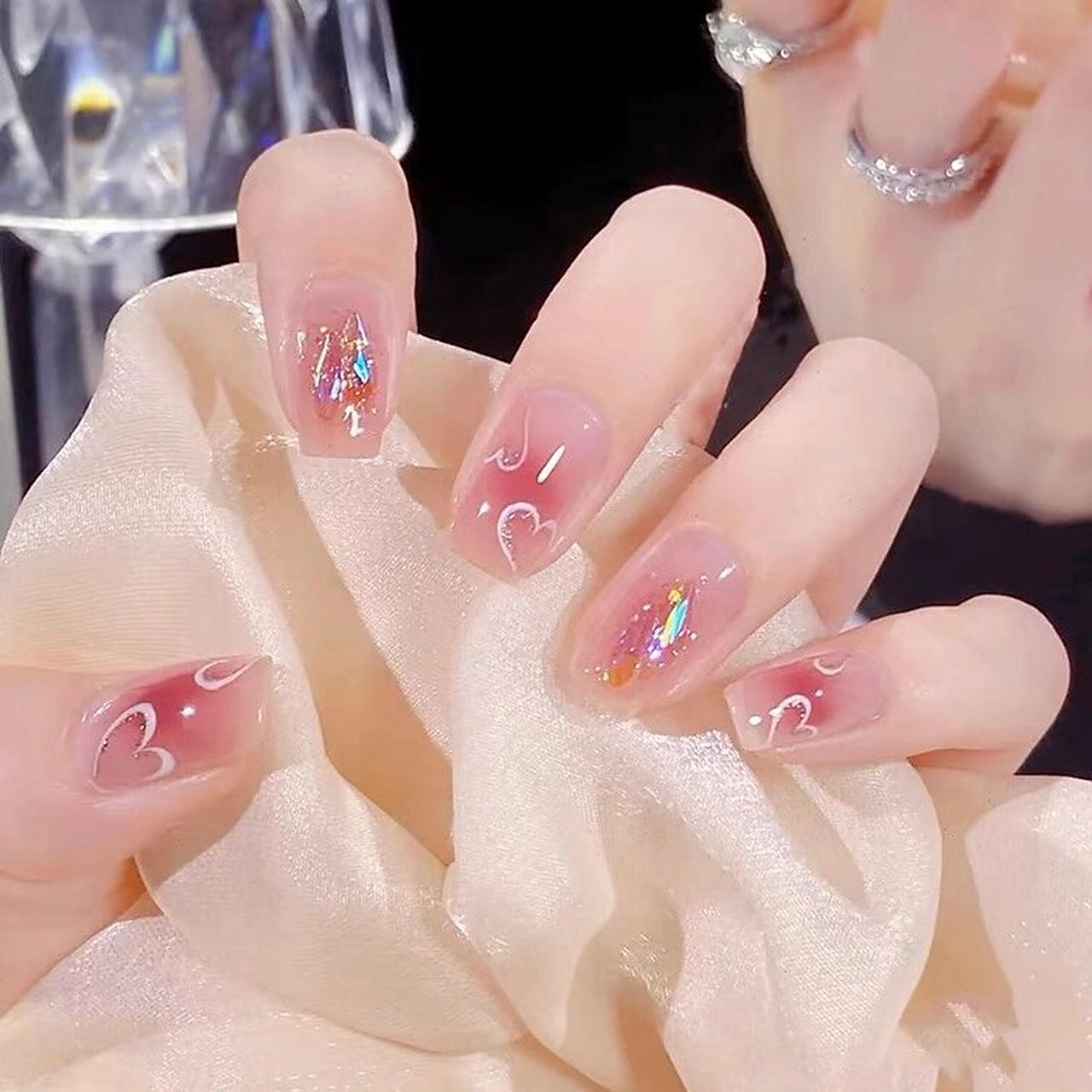 hello朋友们 分享一期裸粉色美甲 温柔显手白?真的太好看了!