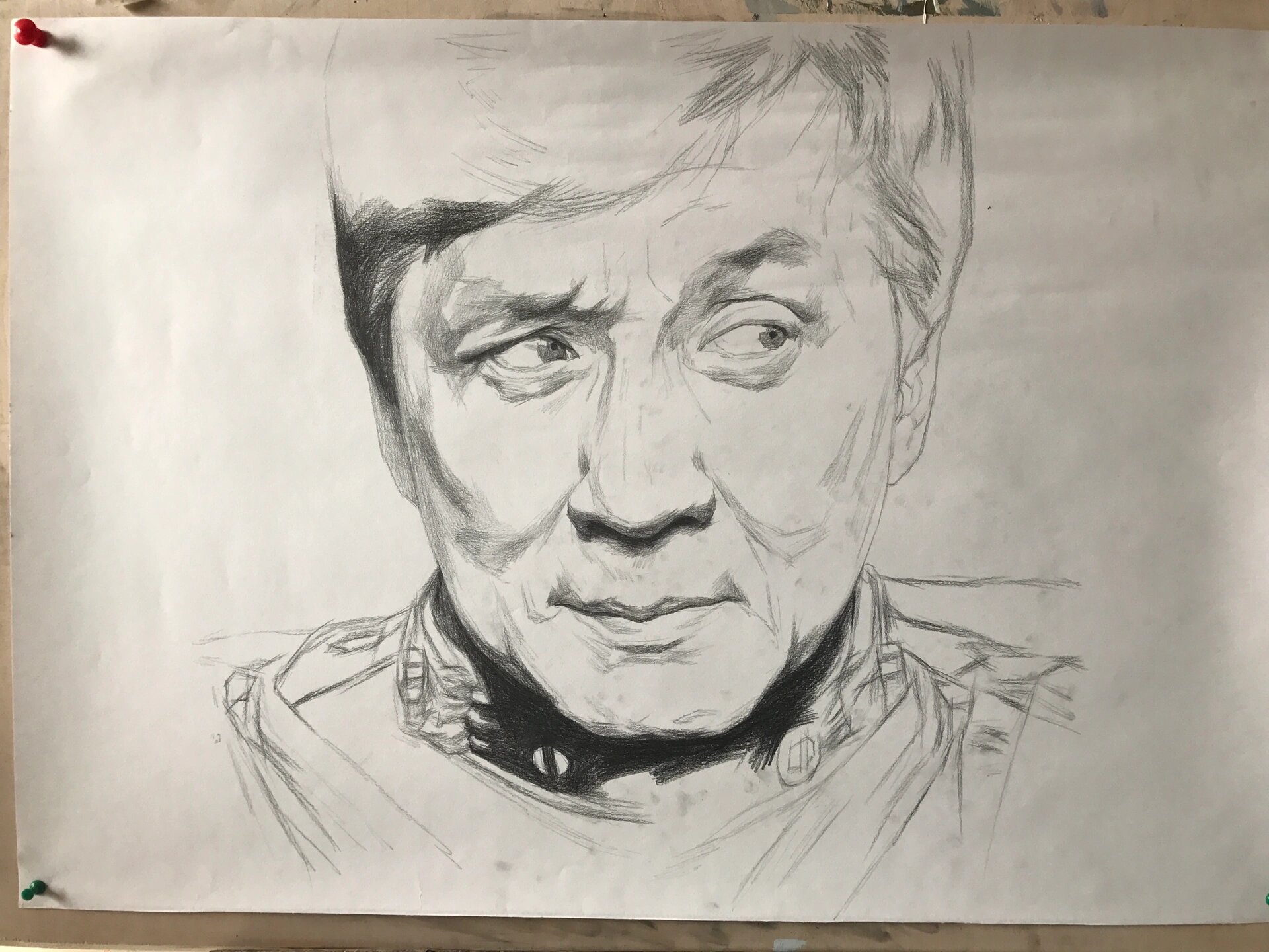 写实素描成龙大哥步骤(图1上面是照片