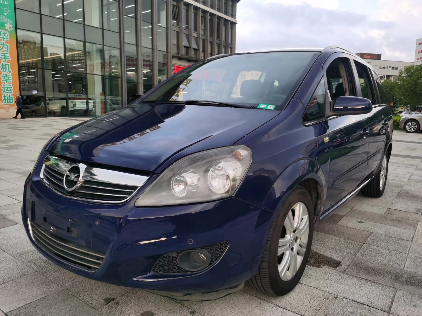 3万就可以买下的小众德国商务车 2013年欧宝赛飞利7座小型商务车,1.
