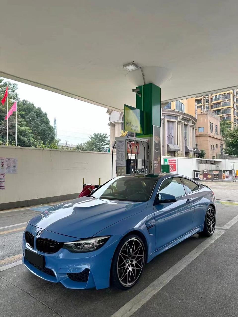 9218年宝马m4zcp车迷限量版阿布扎比蓝,450匹马力零百4秒原厂回火