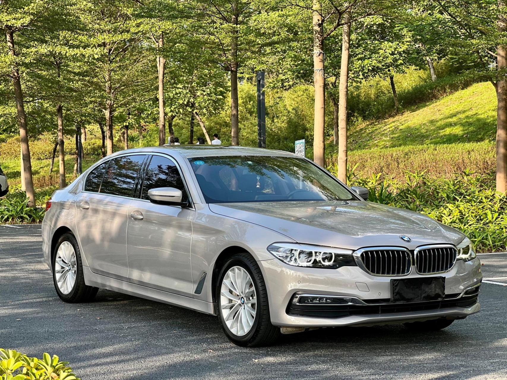 开士米银宝马530.