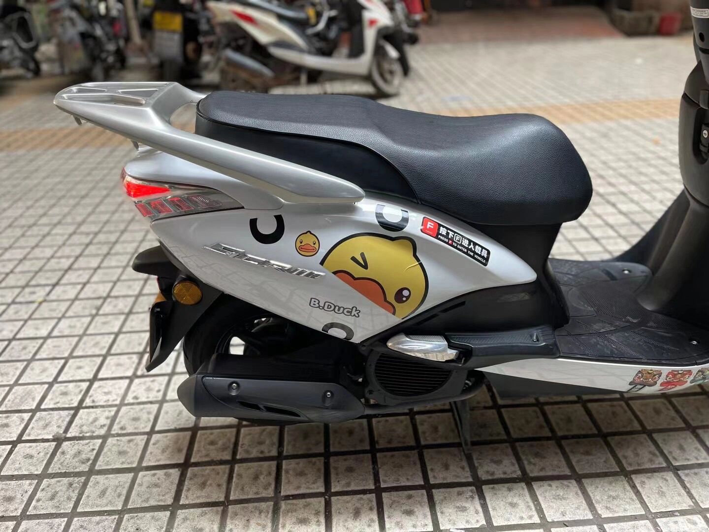 本田佳御125水冷    	 本田scr110佳御110,本田甲鱼一台,最新款,国四