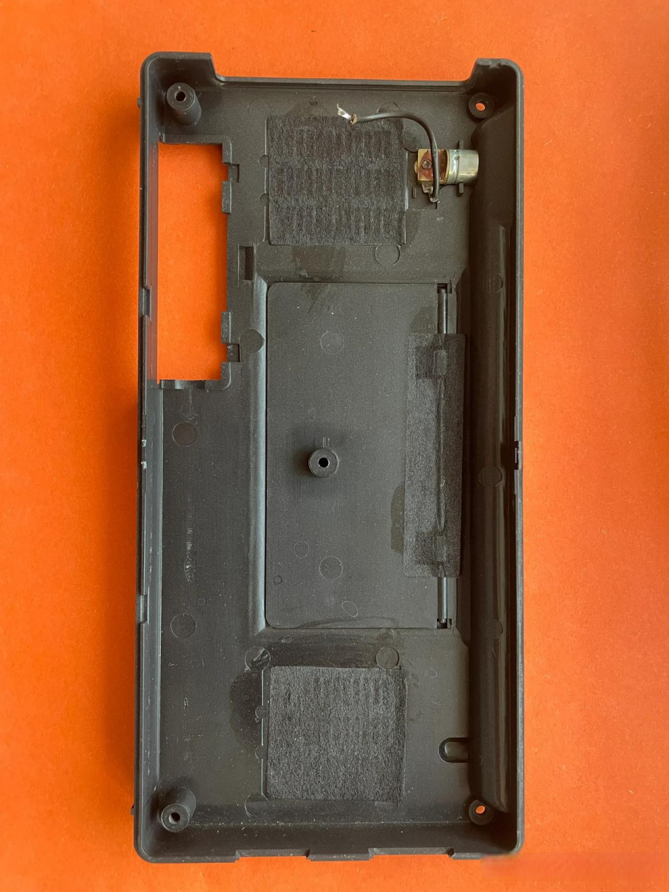 欣赏一台2010年广东东莞德生生产的德生pl390收音机,内部结构图