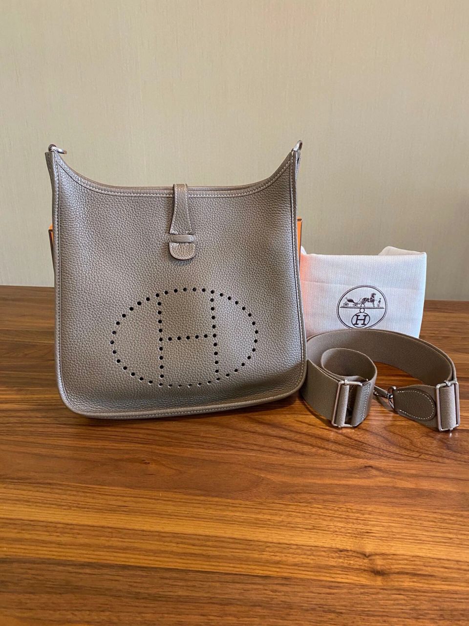 hermes爱马仕evelyne伊芙琳大象灰29 hermes爱马仕evelyne伊芙琳