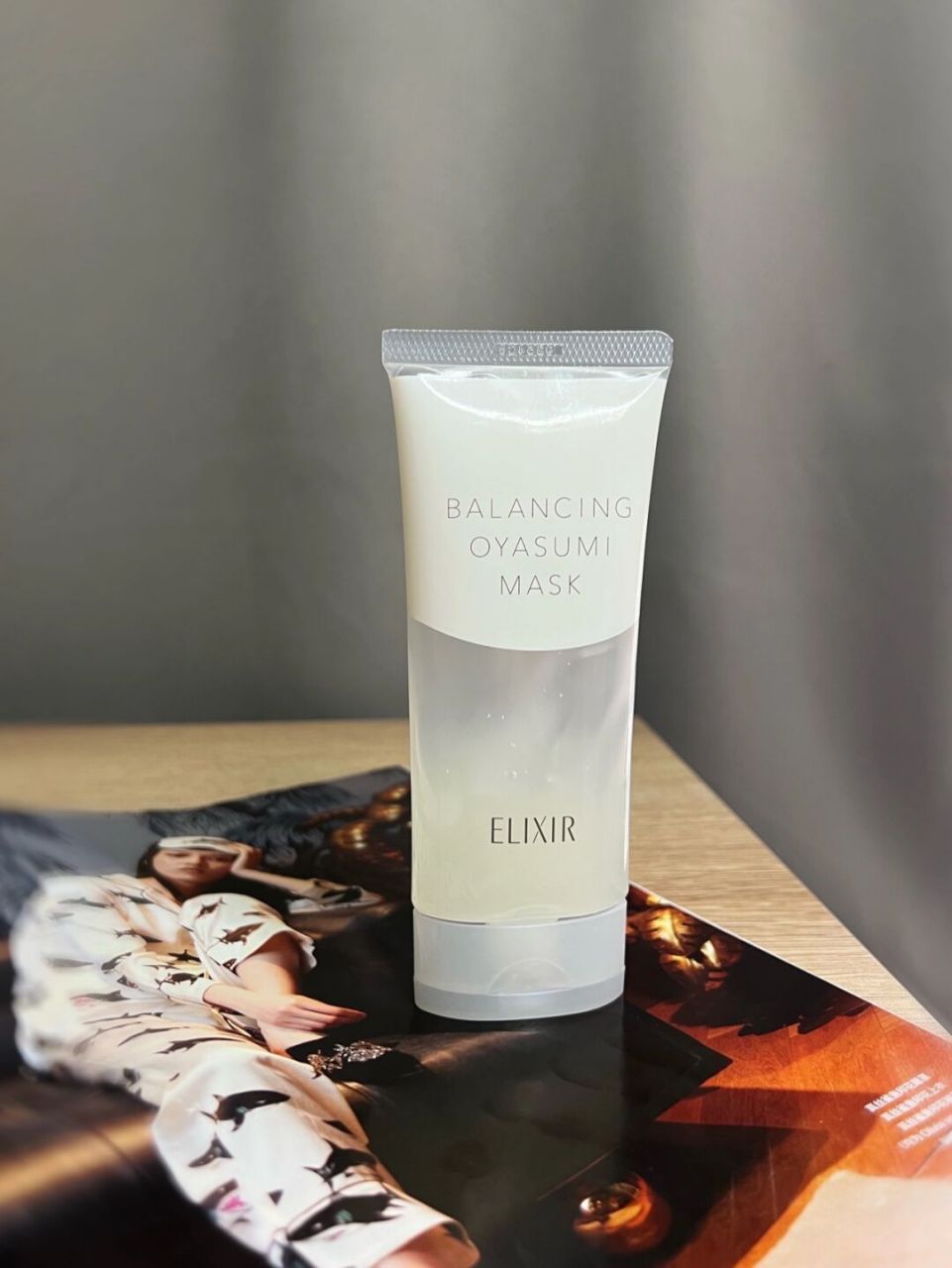 日本资生堂怡丽丝尔的睡眠面膜罐装很多人都知道 可是这个本土版的支