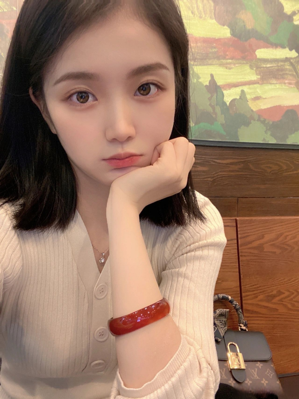 无锡美女   想和你一起逃往快乐星球