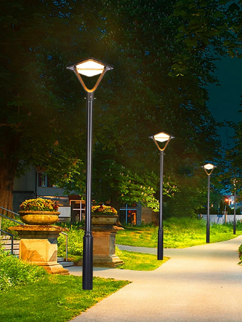 庭院灯图片大全 庭院灯9395,点缀家园的明亮守护者.