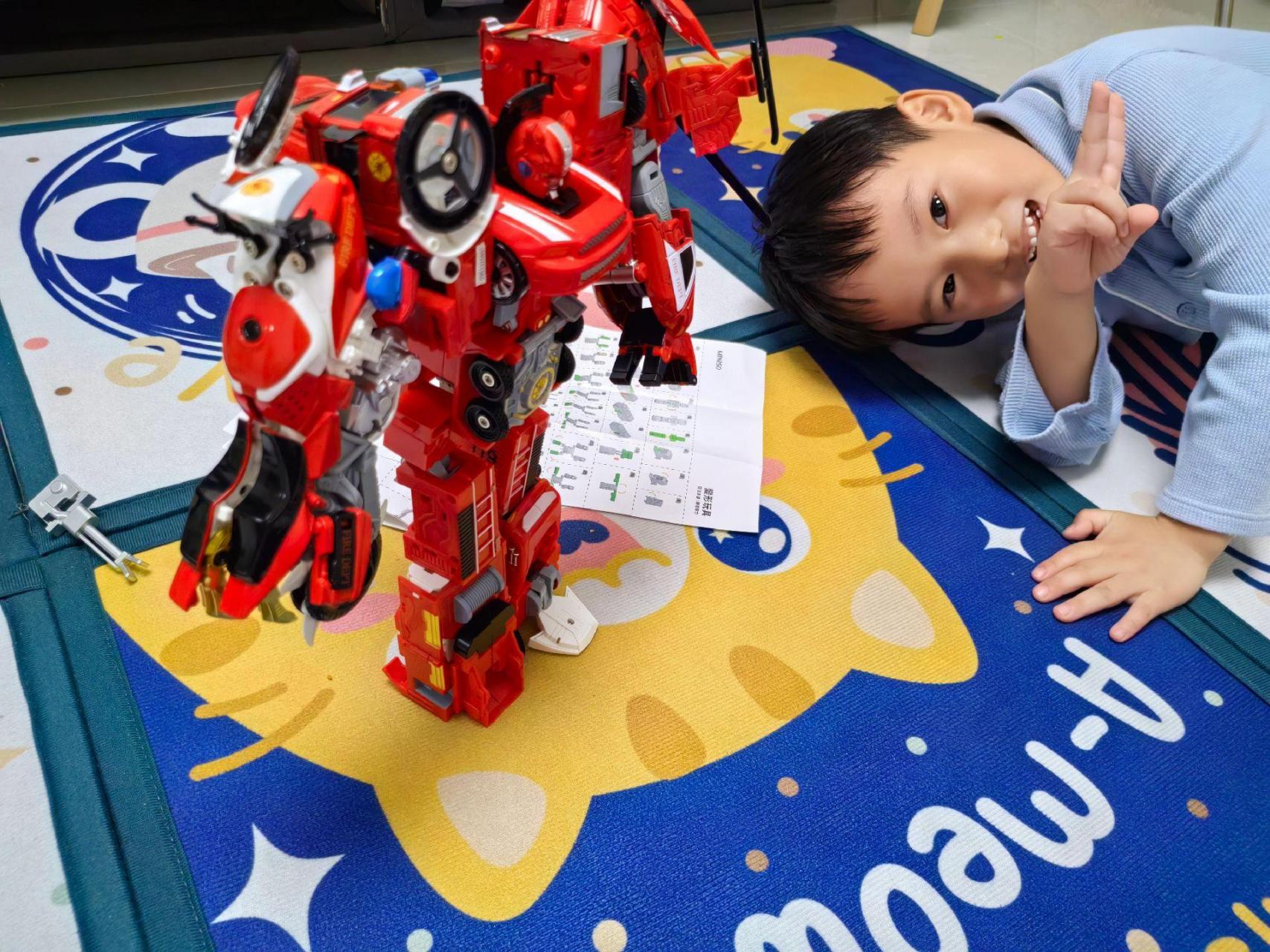 miniso五合一成功 机甲变形玩具  玩具