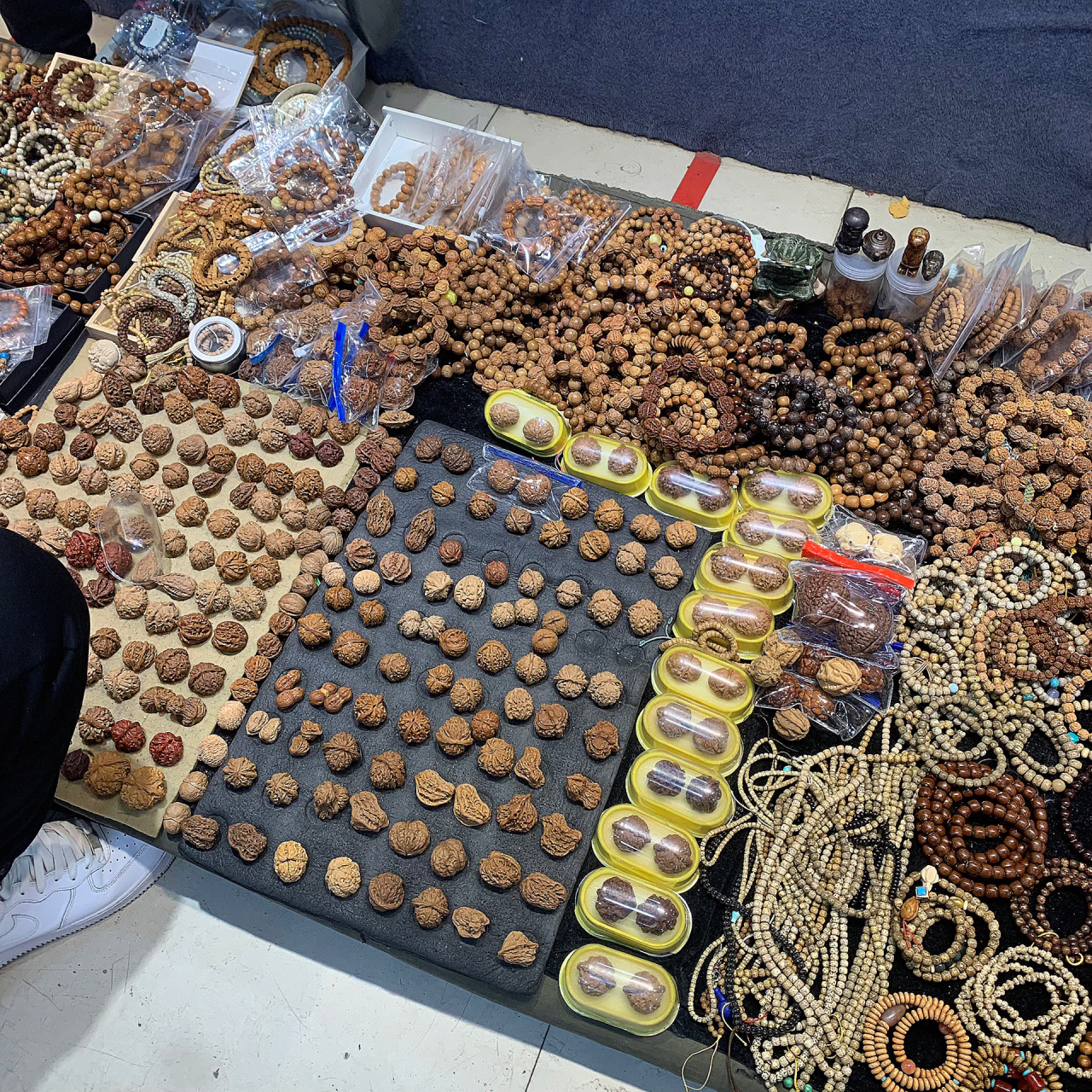 长春华联古玩城939169♀15 第一次去文玩市场好新鲜的感觉