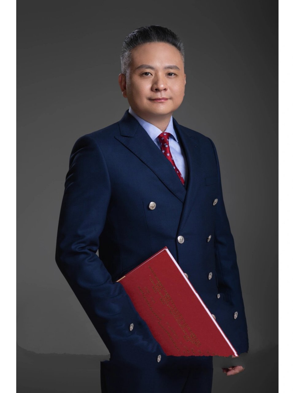 客片分享|形象打造 律师形象|职业名片 / 由于律师的职业属性,需要