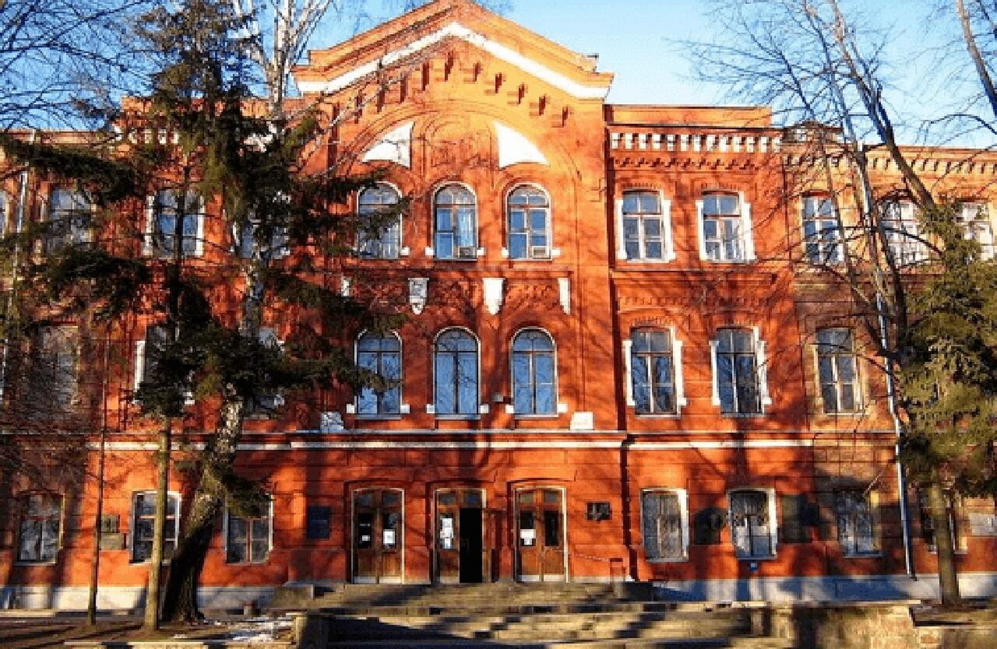 暂时不用出境的留学,世界排名651 乌克兰哈尔科夫国立技术大学(也称呼