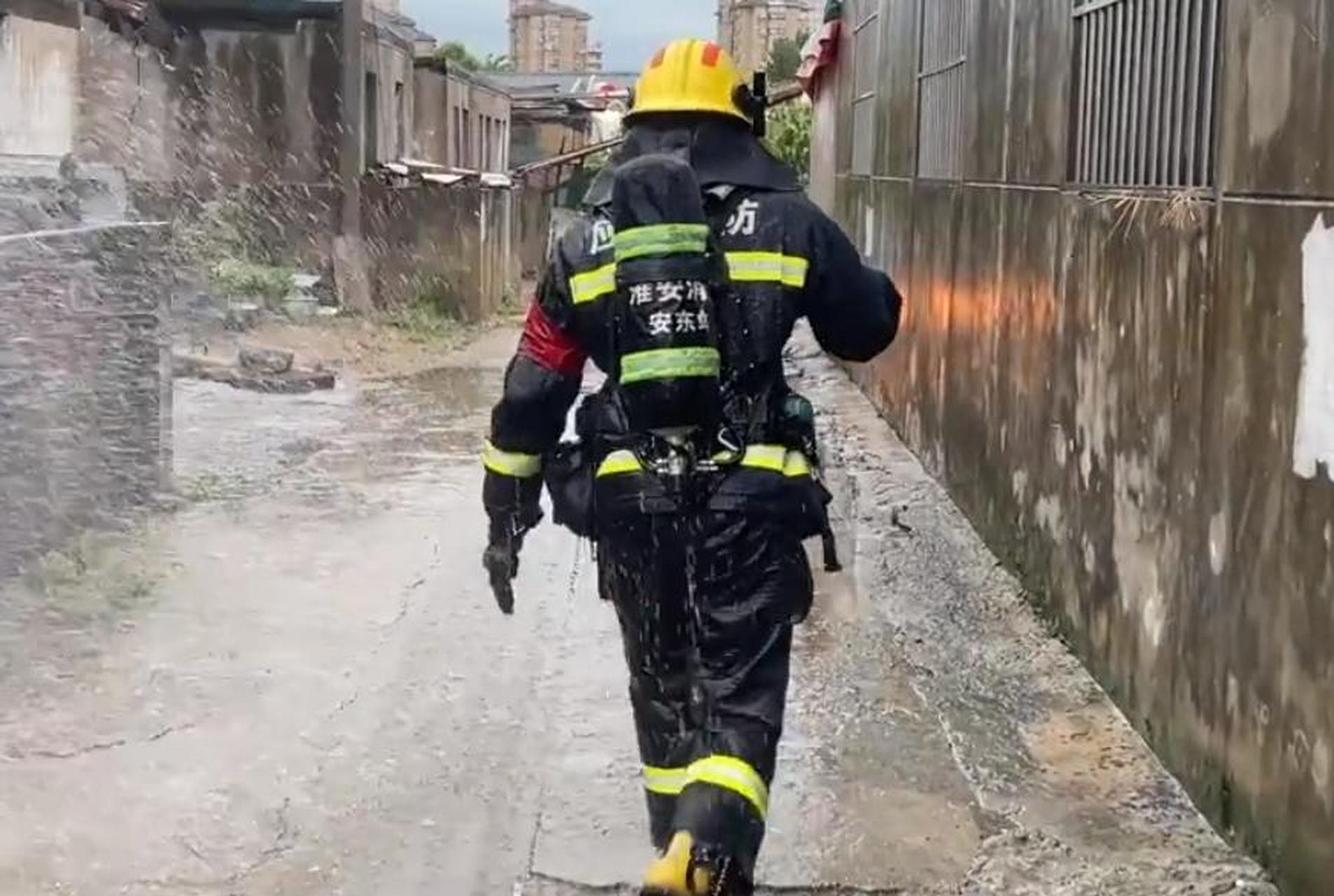 【致敬逆行者!