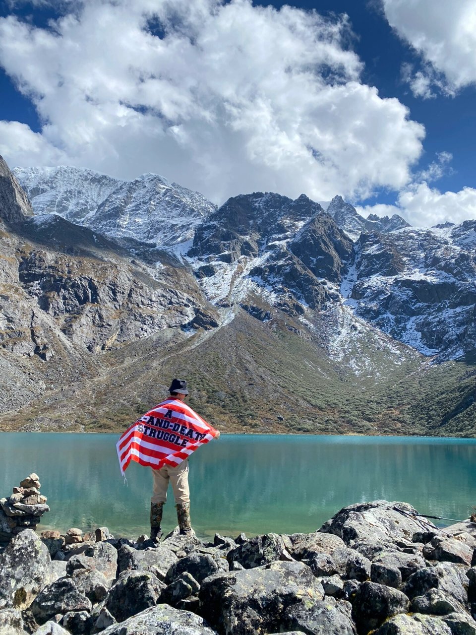 康定白海子 康定白海子,海拔4100m,徒步12km,爬升1200m,耗时9.5h.