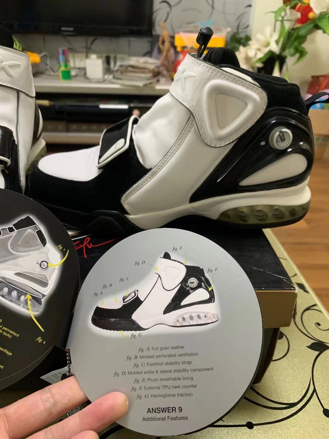 reebok answer 9白给 艾弗森9代白黑 收藏品想