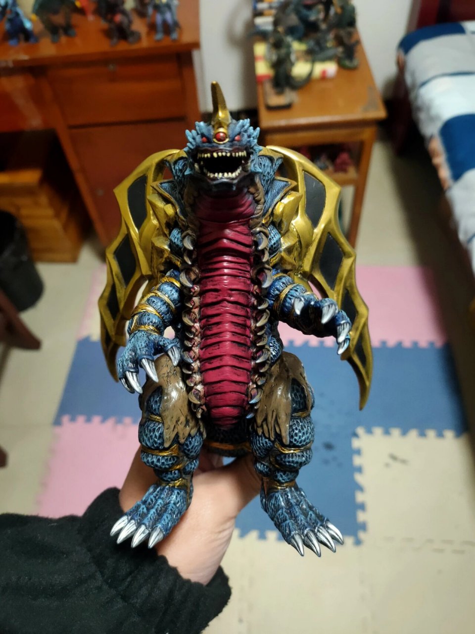 欧布猛斯王 欧布猛斯王,怪兽软胶重涂,万代正品系列,初登场于盖亚