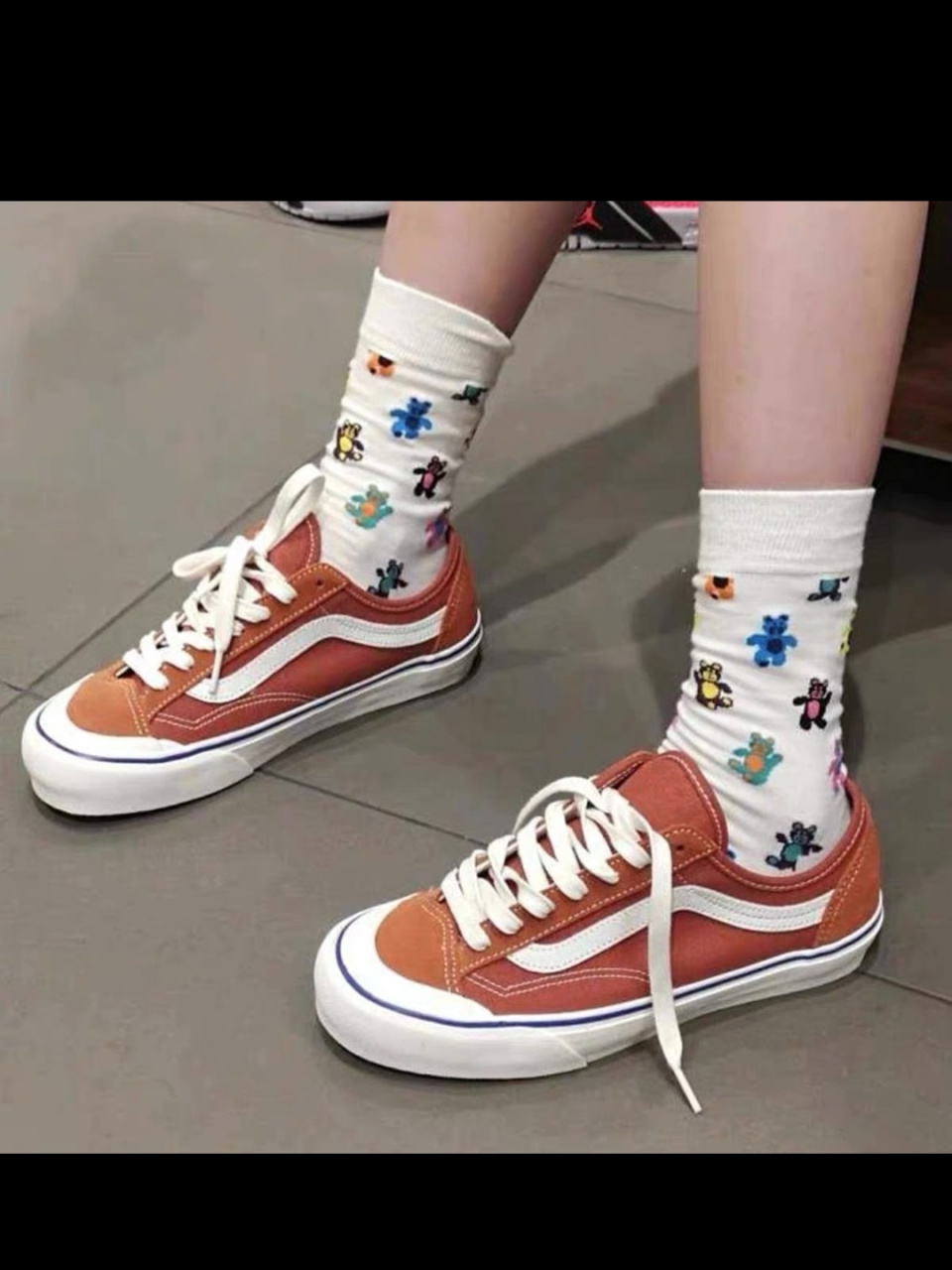 万斯的鞋码,,真的,比运动鞋码还大!