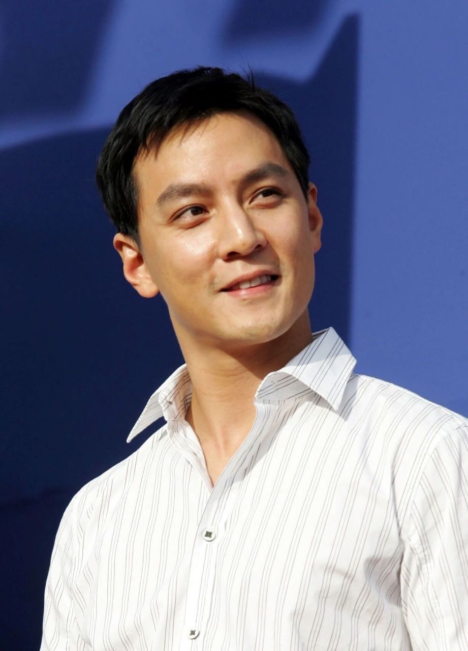 2006年「夜宴」宣传期的吴彦祖(超清图)� 2006年,吴彦祖携电影