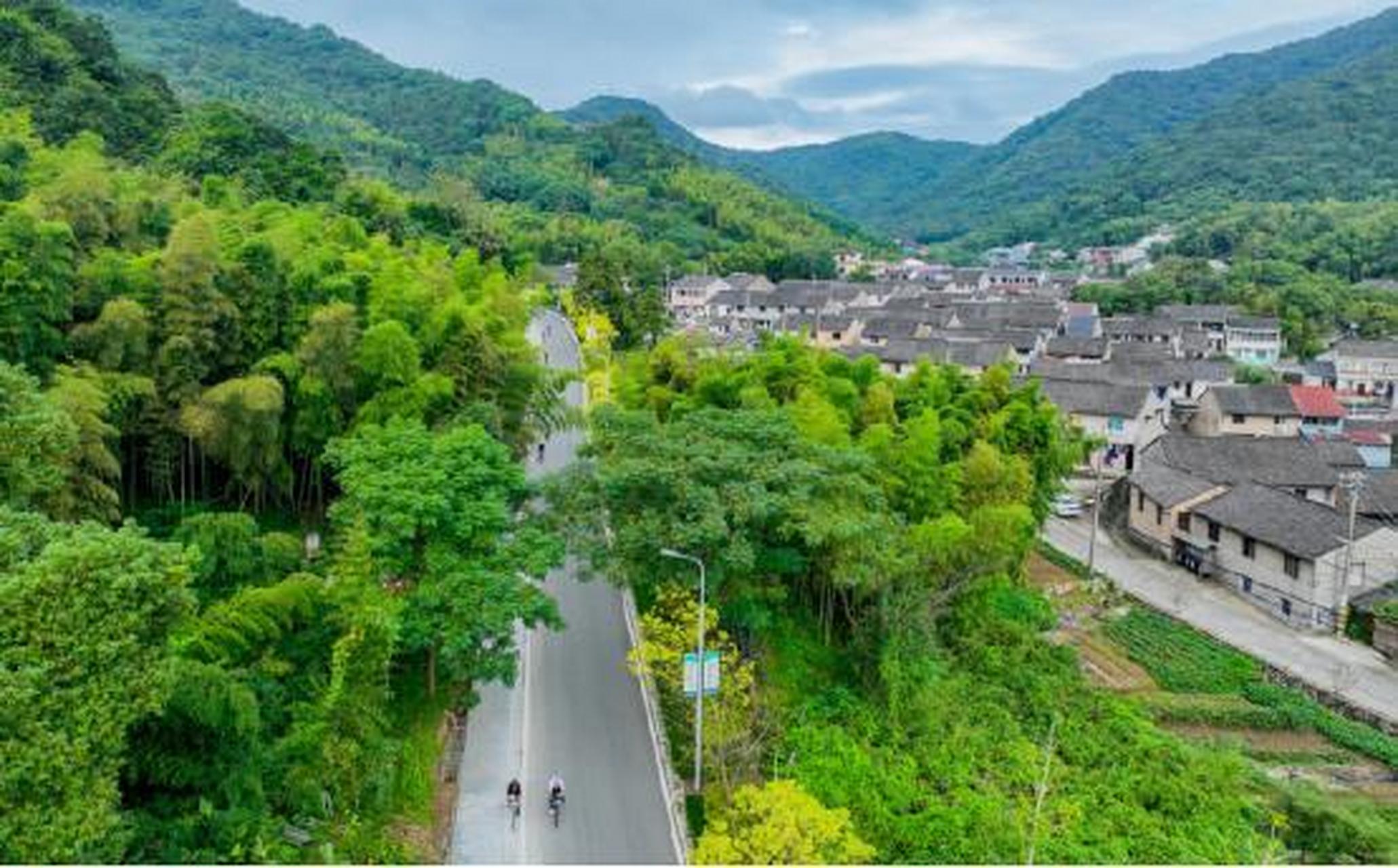 【百余名骑行爱好者相聚深溪村!