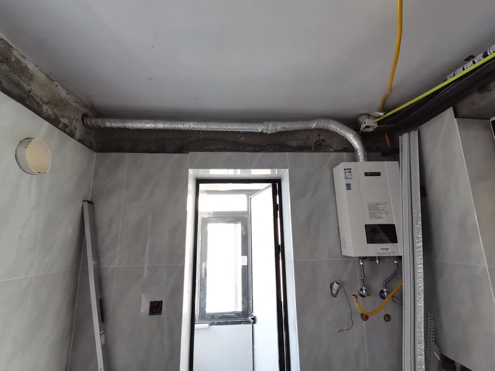 你家的燃气热水器排烟管,隔热了吗?