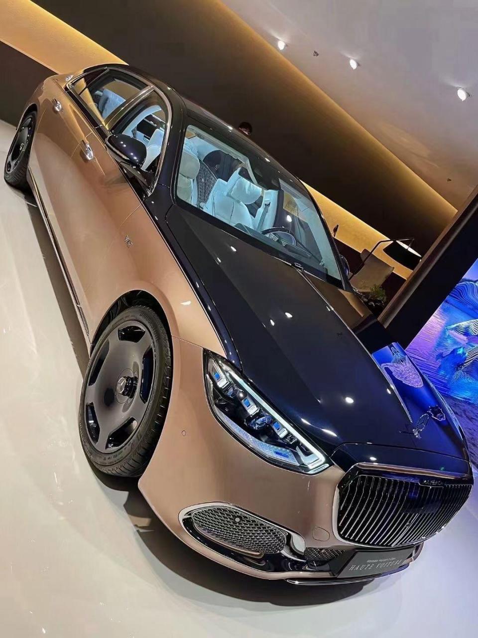 迈巴赫s680 haute voiture限量高定版 全球限量150台官方指导价682.