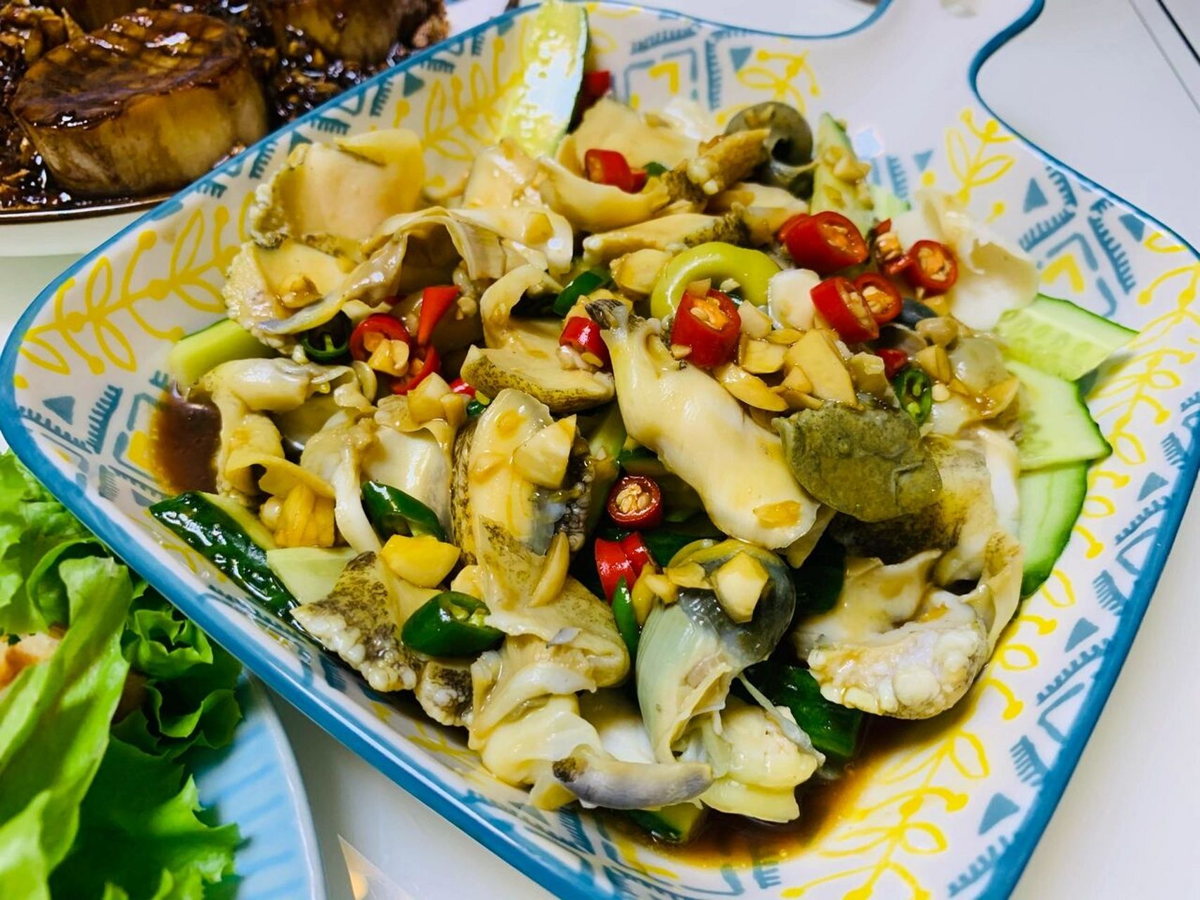 温拌螺肉 冰爽夏日,要吃点自己喜欢的,海鲜那是必须的,海螺肉切片