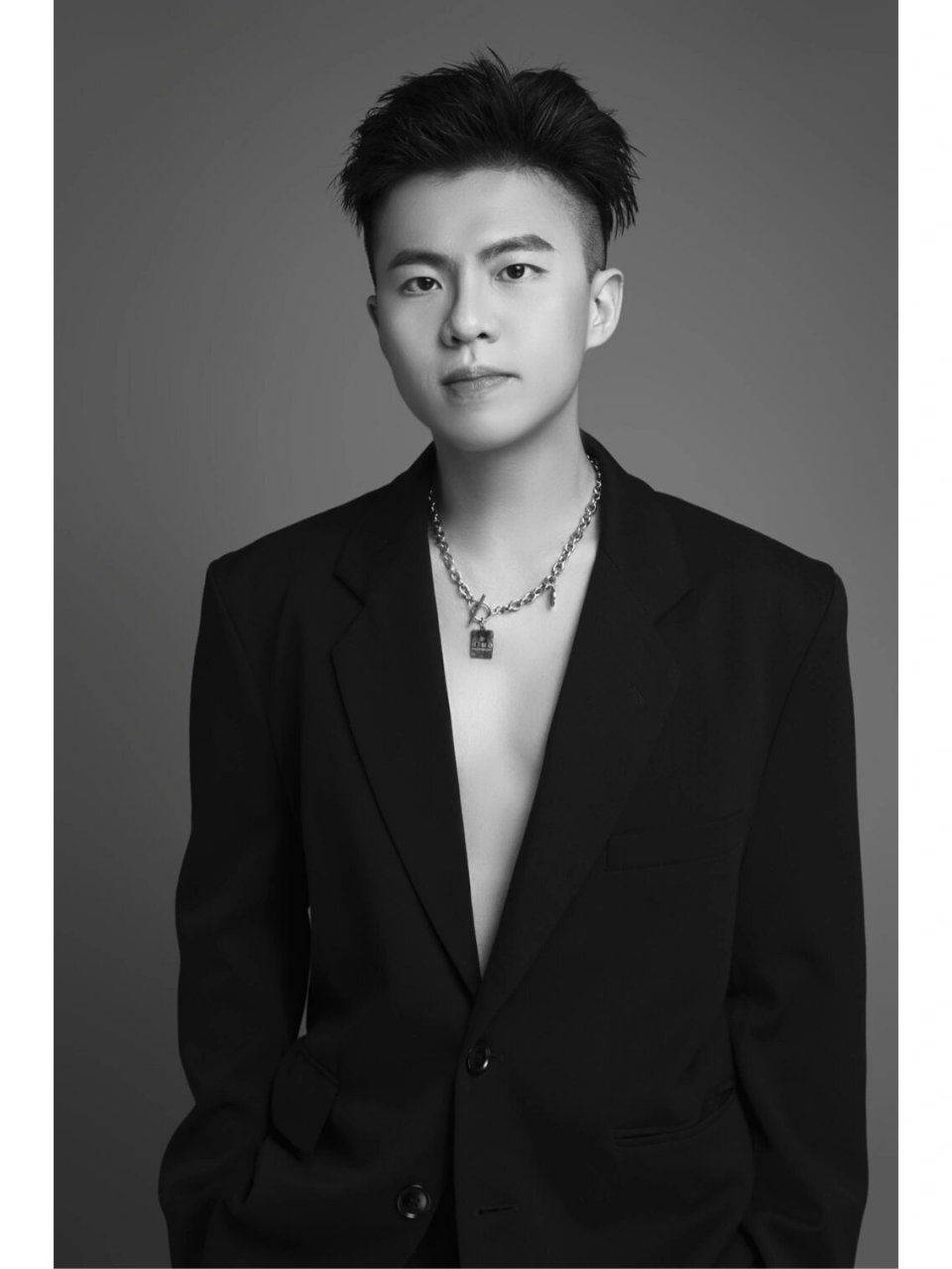 男士写真|艺术照|黑白经典 没作品发了,发发自己的写真照吧哈哈哈