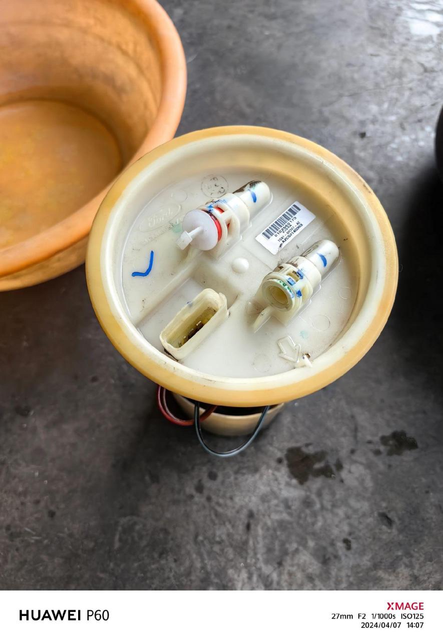 蒙迪欧致胜拉车时好时坏,更换汽油泵毛病解决