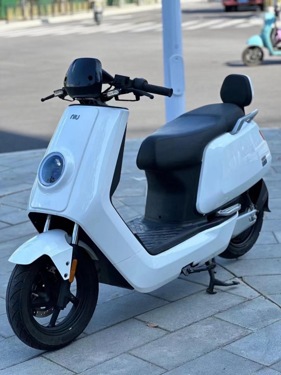 小牛21款睿士nqi 遥控一键启动手机app一键启动 6026锂电1200瓦电机