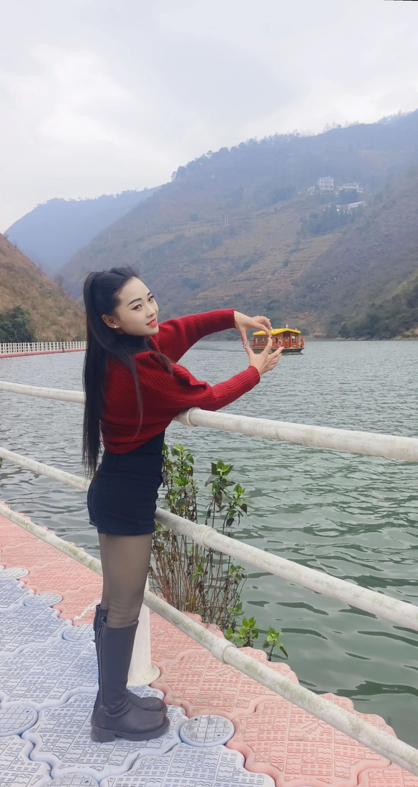 有一种遇见,叫命中注定,有一种誓言,叫地久天长,有