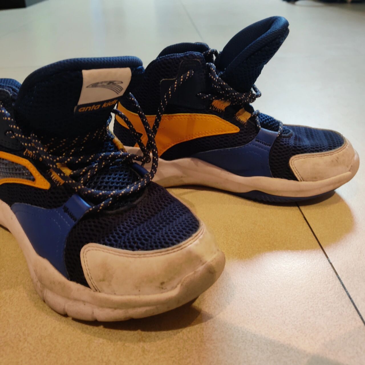 入了这款支撑足弓的篮球鞋 没想到上次随手发的文有那么多家长评论