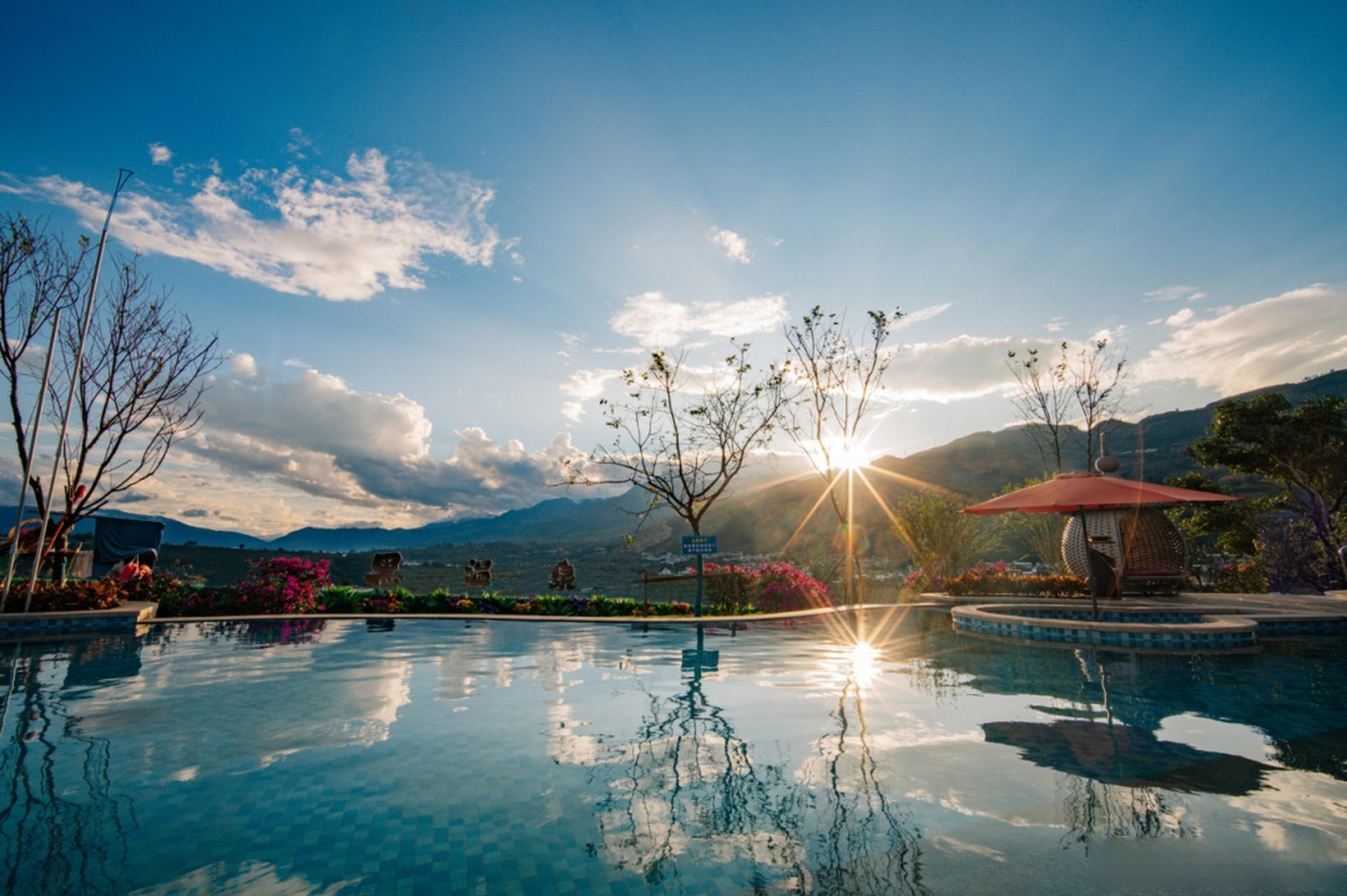 保山旅行[超话] 黑温泉景区,国家aaa级旅游景区,地处昌宁县柯街镇.